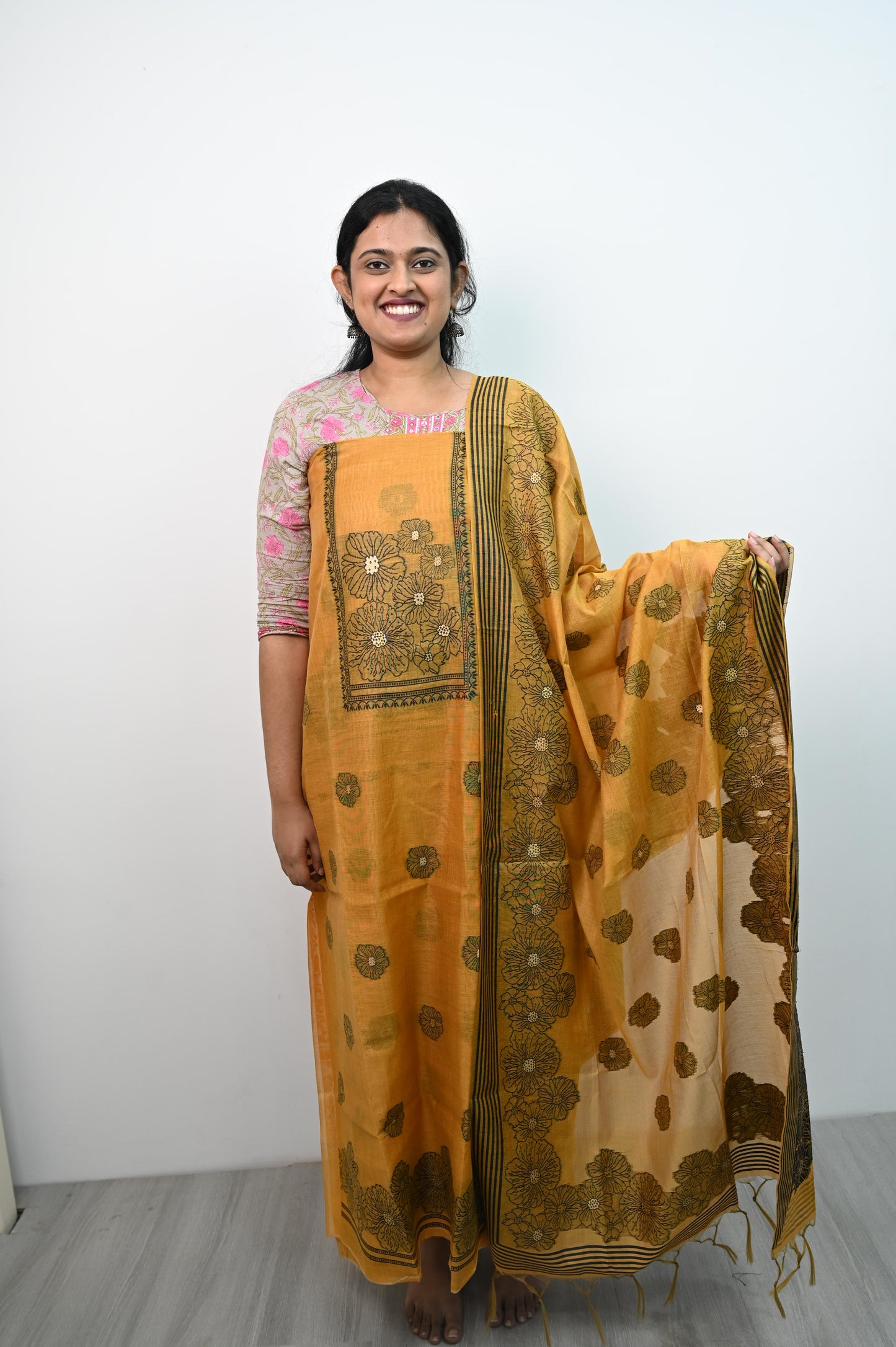 Khadi Jhamdhani Salwar