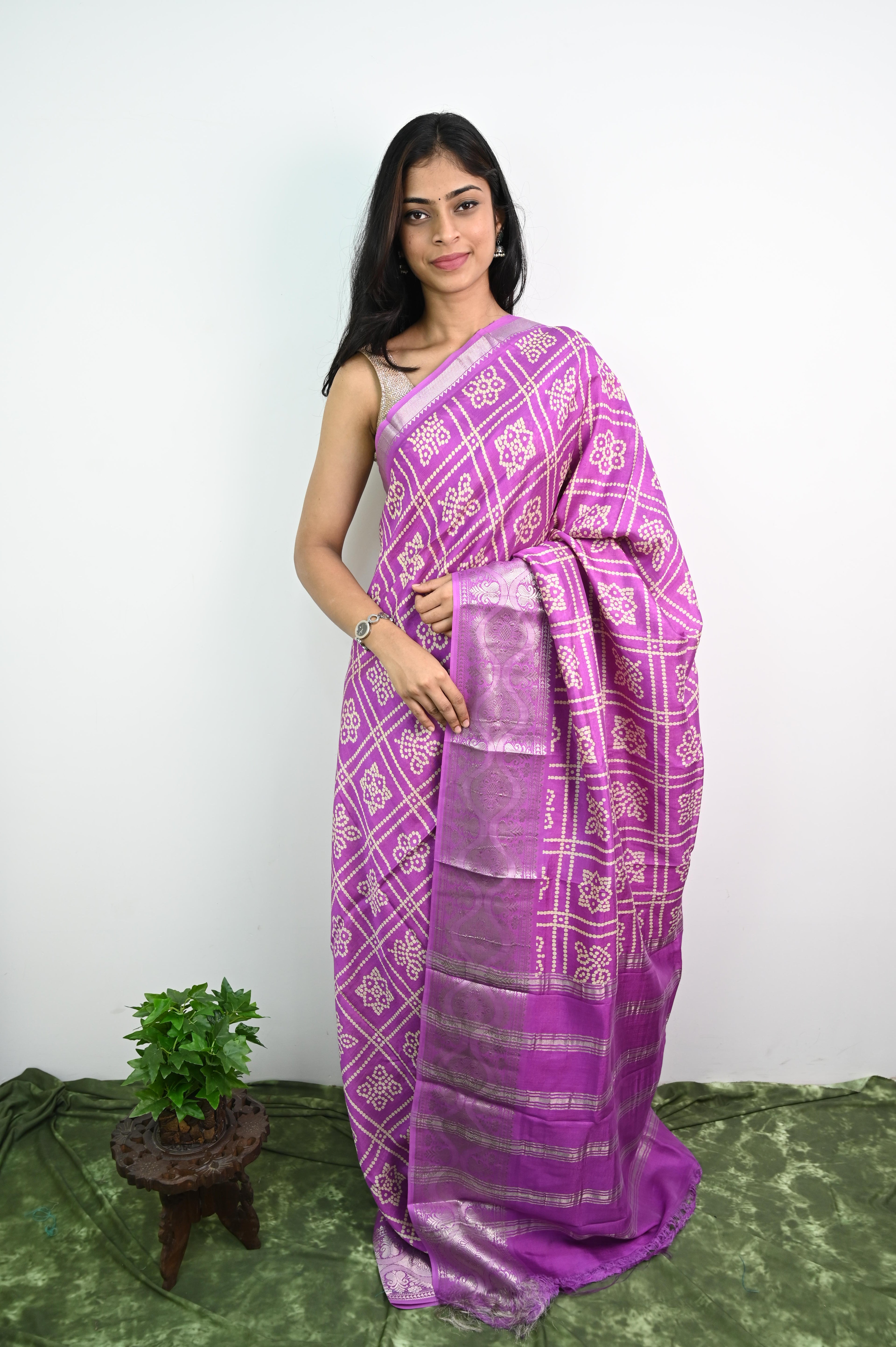 Mangalagiri silk with Kanchi border