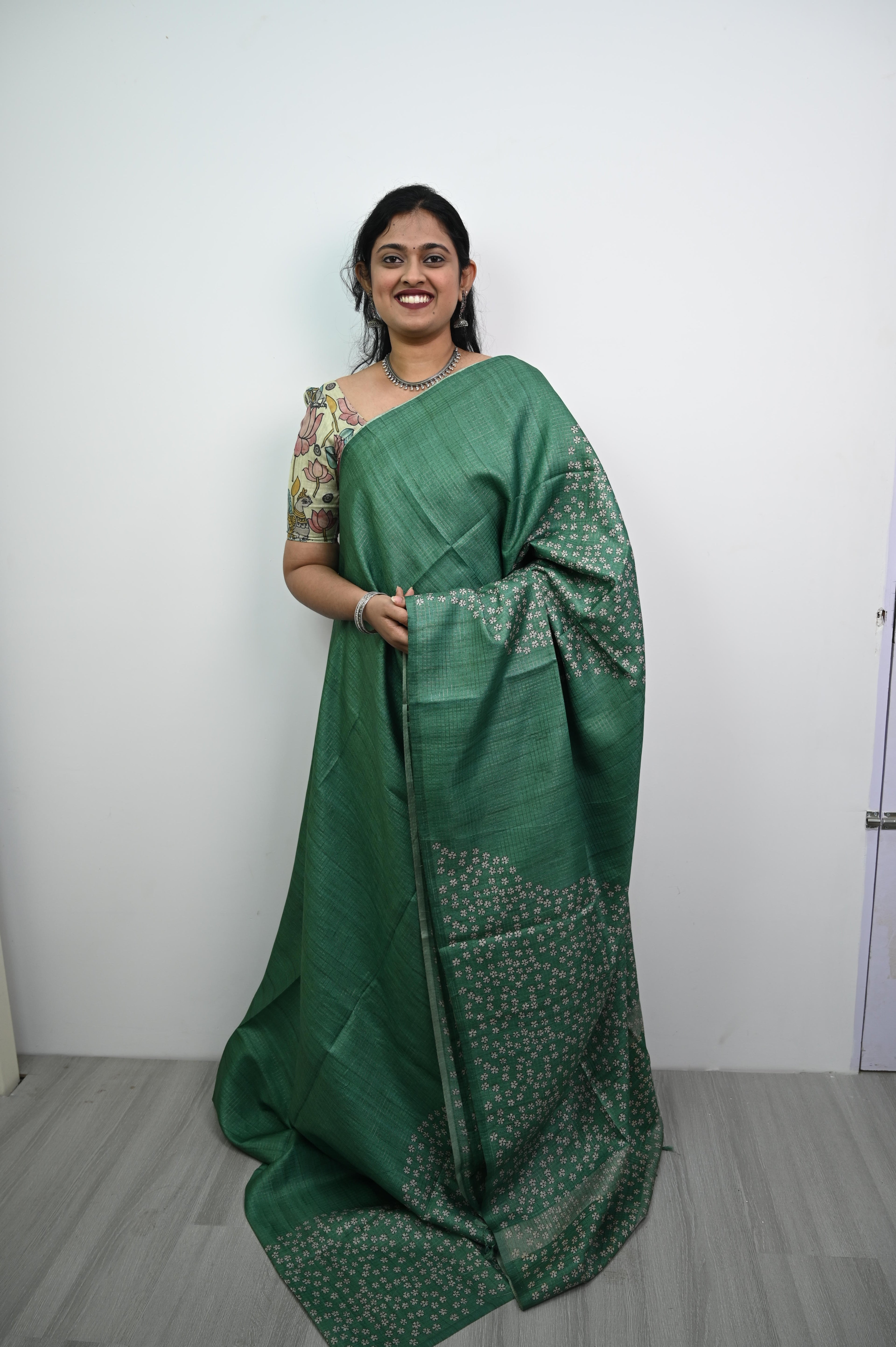 Tussar Checks Sarees With Floral Print Green