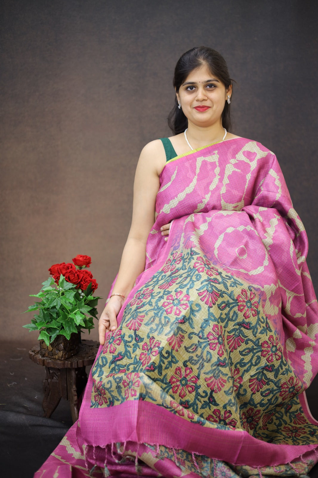 Tussar checks saree with Kalamkari Print