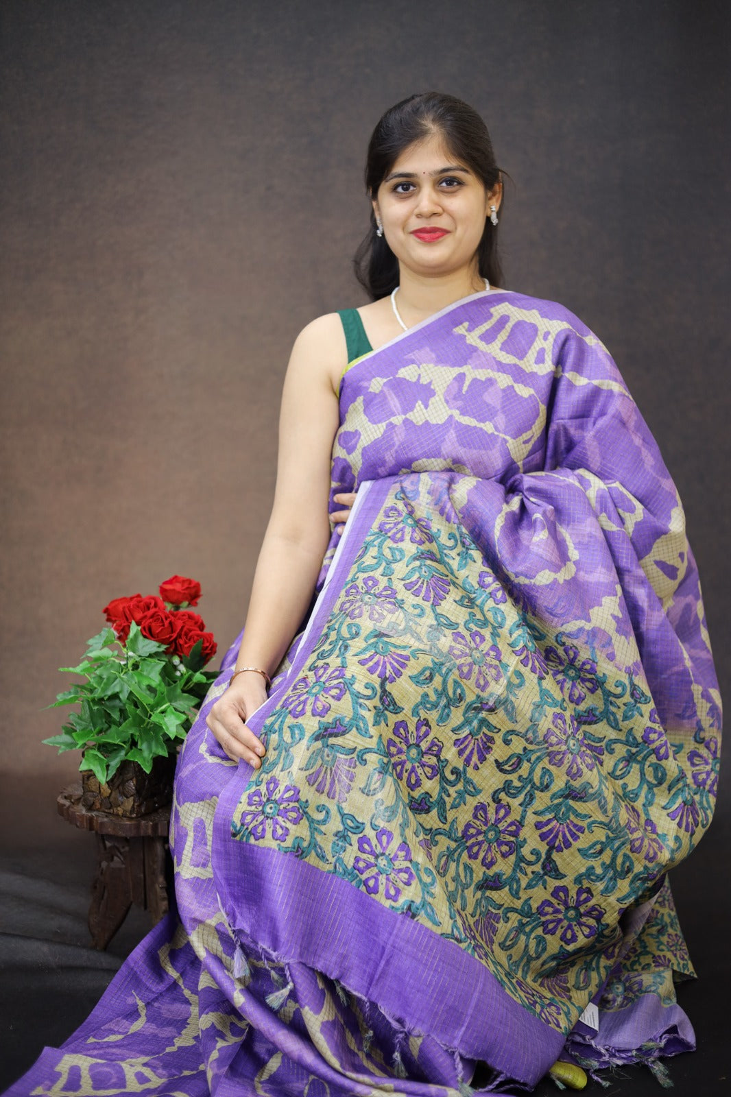 Tussar checks saree with Kalamkari Print