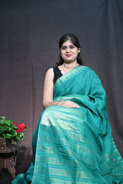 Tusser Georgette with Traditional Temple border