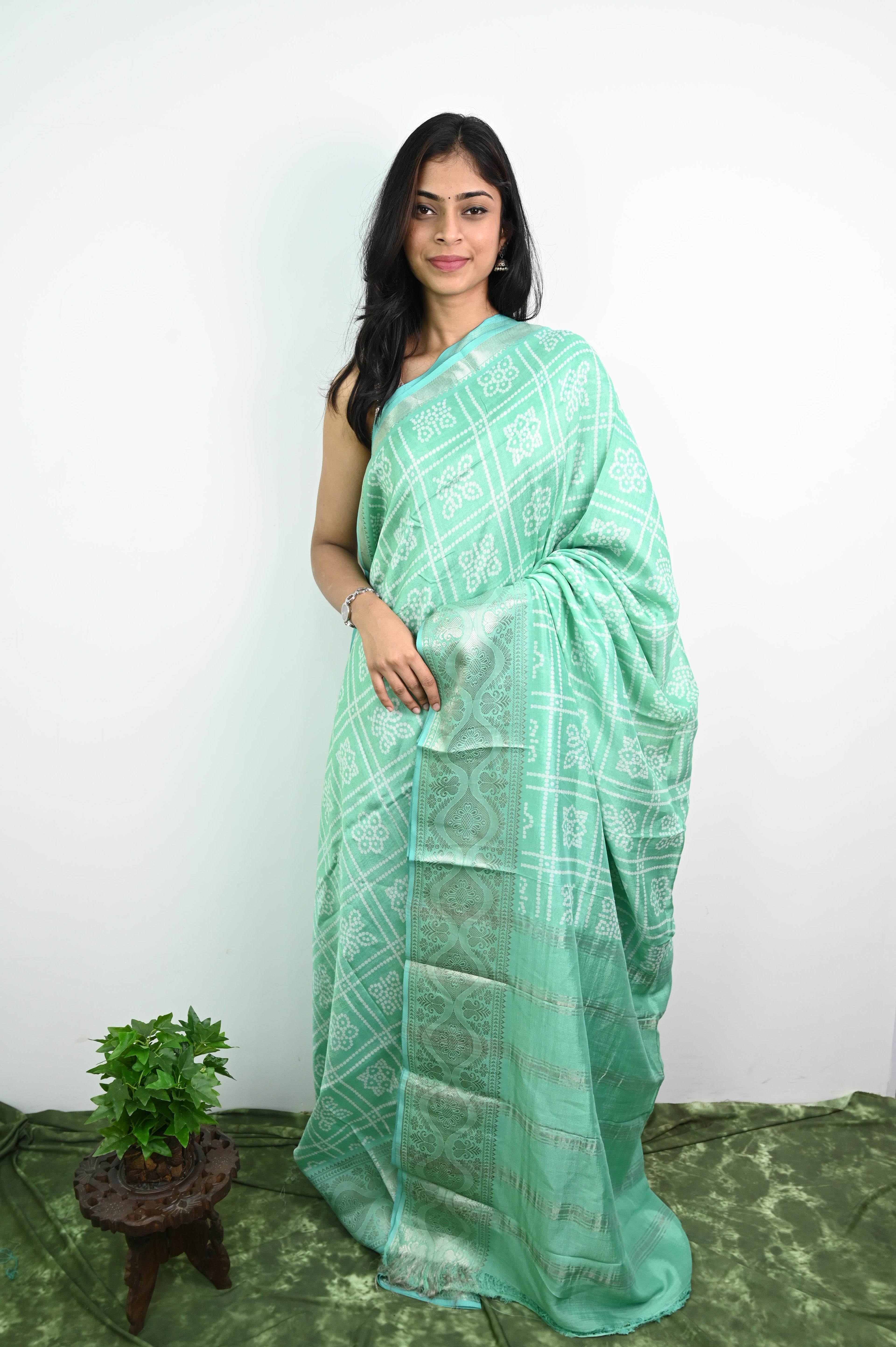 Mangalagiri silk with Kanchi border
