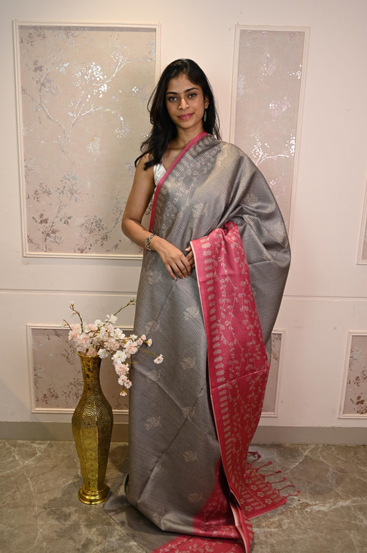 Tussar checks saree with Floral motif