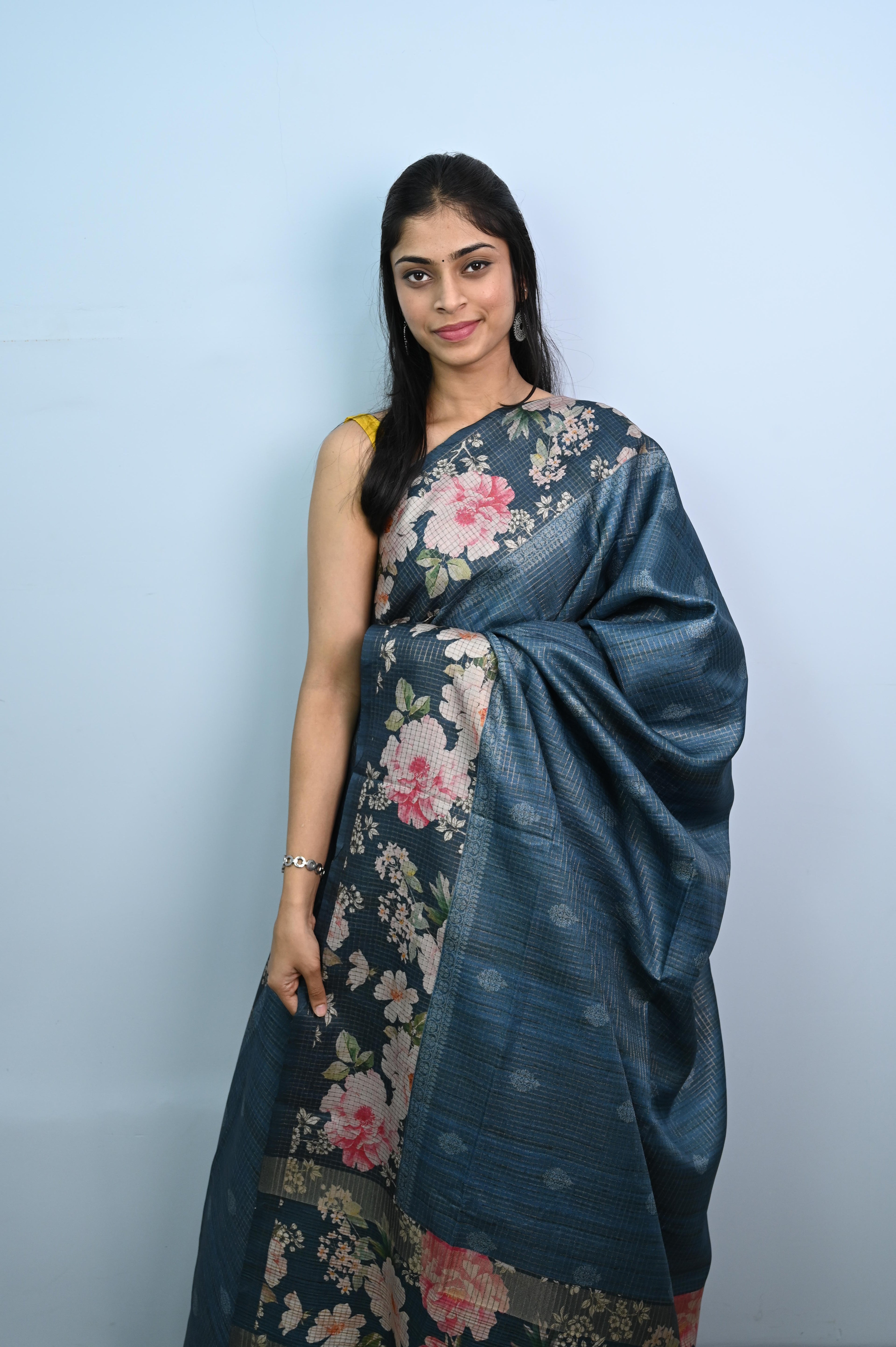 Tussar checks saree with Floral print
